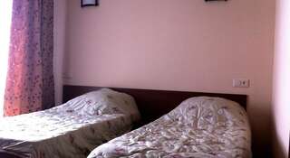 Гостиница Гостевой Дом Шоколад Ольгинка Двухместный номер с 1 кроватью или 2 отдельными кроватями-2